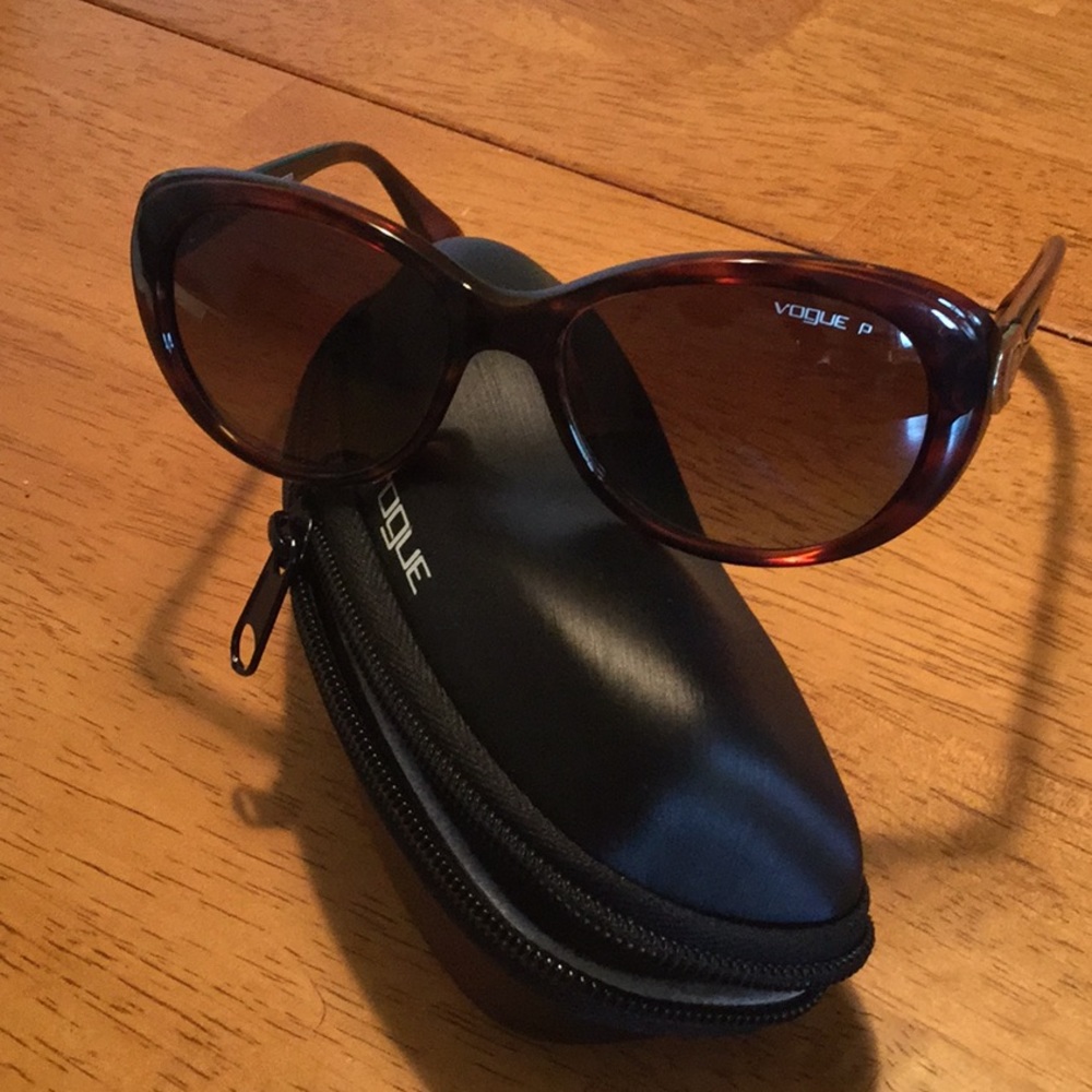 Vogue polarized sunglasses